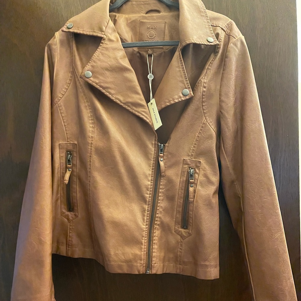 Max Studio Brand New Size Large